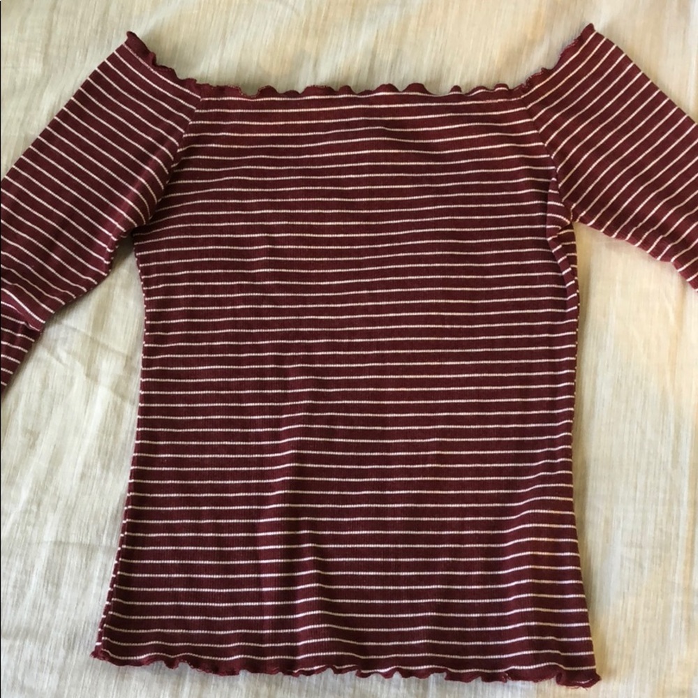 Hollister Off Should Top